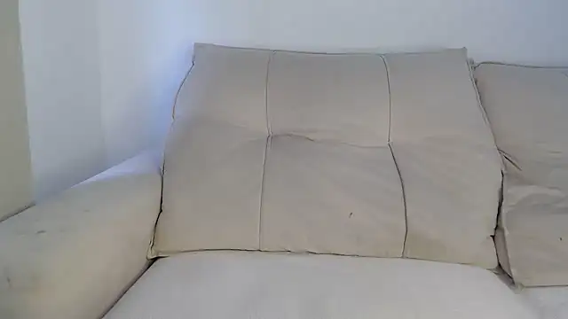 Snapshot of AninhaSampaio chatting on December 4, 2025, 7:55 pm AninhaSampaio online show from December 4, 2025, 7:55 pm