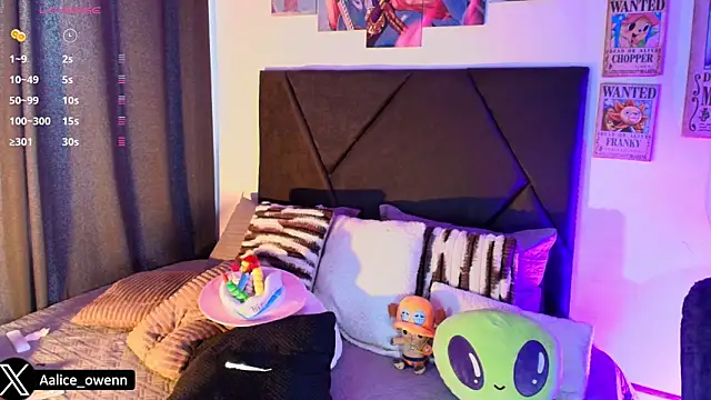 Snapshot of Aliceowenn chatting on February 7, 2026, 8:01 pm Aliceowenn online show from February 7, 2026, 8:01 pm