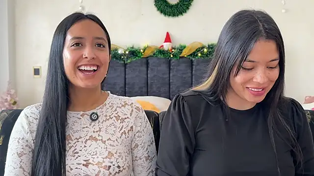 2SummerLove1 online show from January 6, 2026, 8:23 pm