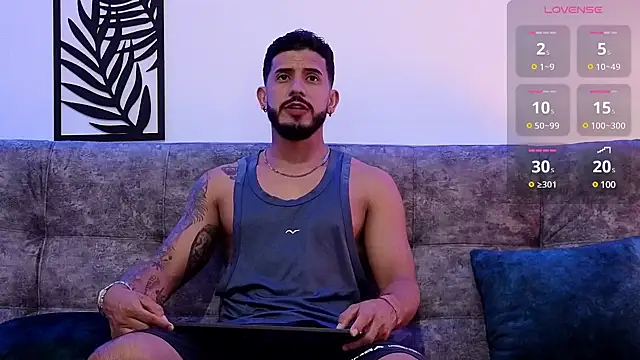 Snapshot of Bruno_Mattos chatting on December 9, 2024, 11:45 pm Bruno Mattos online show from December 9, 2024, 11:45 pm