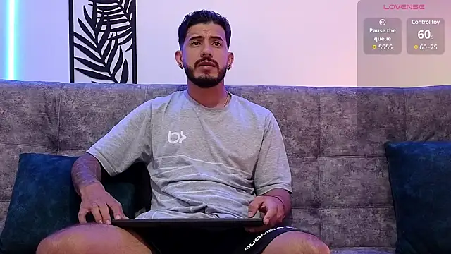 Snapshot of Bruno_Mattos chatting on January 15, 2025, 8:05 pm Bruno Mattos online show from January 15, 2025, 8:05 pm