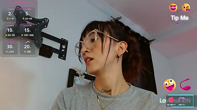 Snapshot of Sakura_and_yuki chatting on February 21, 2025, 6:26 pm Sakura and yuki online show from February 21, 2025, 6:26 pm
