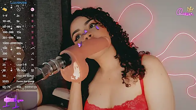 Snapshot of Queen_Deepthroat chatting on February 8, 2026, 11:30 pm Queen Deepthroat online show from February 8, 2026, 11:30 pm