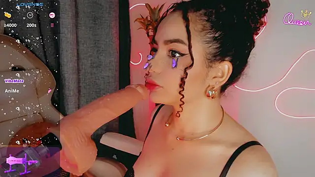 Snapshot of Queen_Deepthroat chatting on February 19, 2026, 10:39 pm Queen Deepthroat online show from February 19, 2026, 10:39 pm