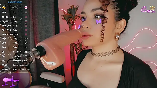 Snapshot of Queen_Deepthroat chatting on February 24, 2026, 11:03 pm Queen Deepthroat online show from February 24, 2026, 11:03 pm