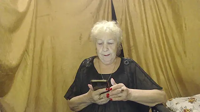 Snapshot of _Estelitta_5 chatting on February 6, 2026, 6:00 pm Estelitta 5 online show from February 6, 2026, 6:00 pm