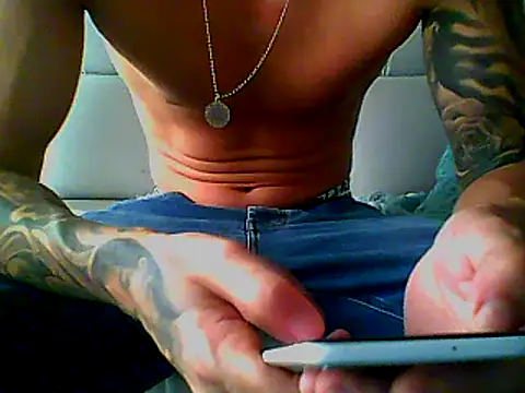 Snapshot of Skater29xx2 chatting on March 3, 2025, 7:49 pm Skater29xx2 online show from March 3, 2025, 7:49 pm