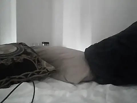 Snapshot of Skater29xx2 chatting on September 30, 2025, 4:56 pm Skater29xx2 online show from September 30, 2025, 4:56 pm