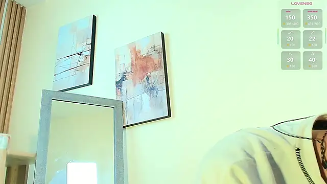 Tomy Rox online show from April 13, 2026, 8:47 pm