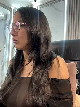 Snapshot of AnyaFloyd69 chatting on December 3, 2025, 9:02 pm AnyaFloyd69 online show from December 3, 2025, 9:02 pm