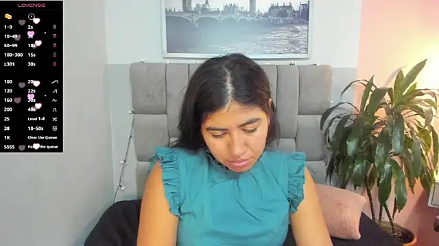 Snapshot of hottie_mine_ chatting on January 21, 2025, 8:32 pm hottie mine online show from January 21, 2025, 8:32 pm