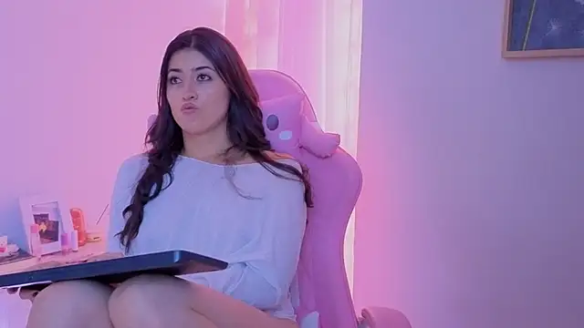 ChanellGV online show from November 26, 2025, 7:48 pm