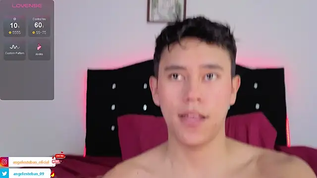 Snapshot of Angel_esteban_fx chatting on November 12, 2025, 11:54 am Angel esteban fx online show from November 12, 2025, 11:54 am