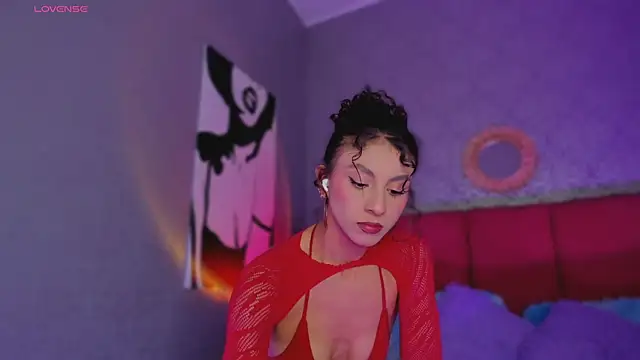 MiissCharlotte online show from November 13, 2025, 3:27 am