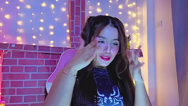 Snapshot of Juanelopez1 chatting on February 28, 2026, 3:18 am Juanelopez1 online show from February 28, 2026, 3:18 am