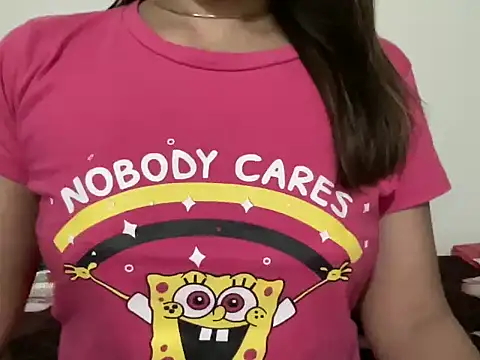 Snapshot of Queen-of-hearts55 chatting on December 9, 2024, 8:01 pm Queen-of-hearts55 online show from December 9, 2024, 8:01 pm