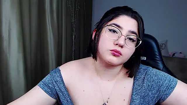 Snapshot of Crazy_Bunya chatting on December 2, 2024, 1:35 pm Crazy Bunya online show from December 2, 2024, 1:35 pm