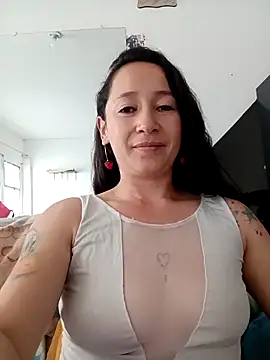 emilypoppy3 online show from November 28, 2025, 8:55 pm