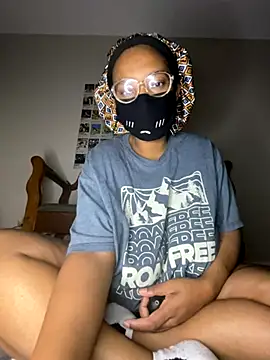 Snapshot of SamiTsunami chatting on October 23, 2025, 10:36 am SamiTsunami online show from October 23, 2025, 10:36 am
