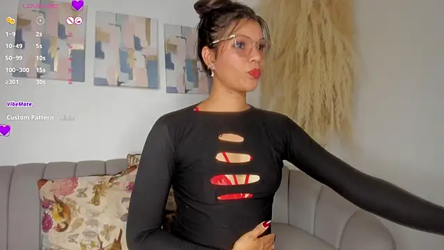 Snapshot of Sabba_sajjad chatting on March 21, 2025, 3:35 pm Sabba sajjad online show from March 21, 2025, 3:35 pm