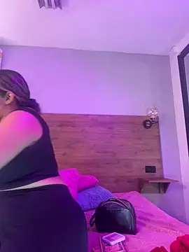 Snapshot of DeboraEvans chatting on January 17, 2026, 7:39 pm DeboraEvans online show from January 17, 2026, 7:39 pm