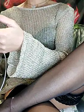 Melody87 online show from October 15, 2025, 8:42 pm