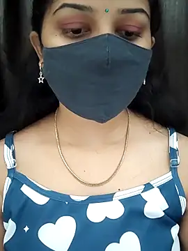 Snapshot of Angleannie chatting on December 23, 2025, 1:36 am Angleannie online show from December 23, 2025, 1:36 am