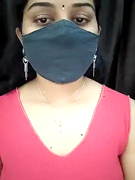 Snapshot of Angleannie chatting on February 14, 2026, 6:26 pm Angleannie online show from February 14, 2026, 6:26 pm