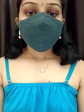 Snapshot of Angleannie chatting on April 6, 2026, 5:47 pm Angleannie online show from April 6, 2026, 5:47 pm