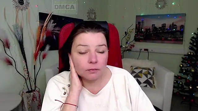 Lily flower7 online show from December 16, 2025, 6:07 am