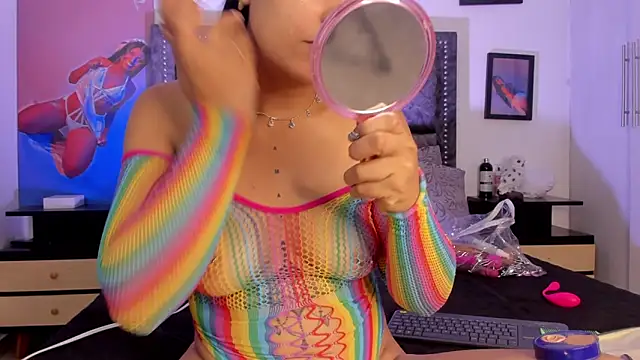 Snapshot of CandyRoxx1_ chatting on December 29, 2024, 4:19 pm CandyRoxx1 online show from December 29, 2024, 4:19 pm