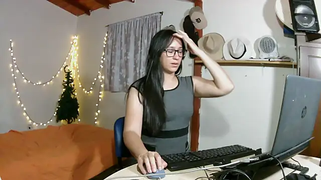 Snapshot of brittanycheeks chatting on September 14, 2025, 11:15 pm brittanycheeks online show from September 14, 2025, 11:15 pm