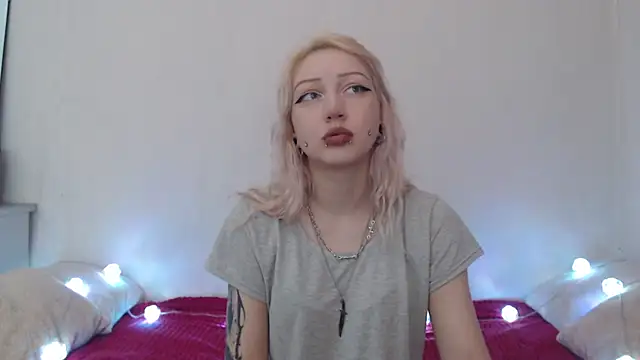 Emily hardcore online show from July 11, 2026, 9:38 pm