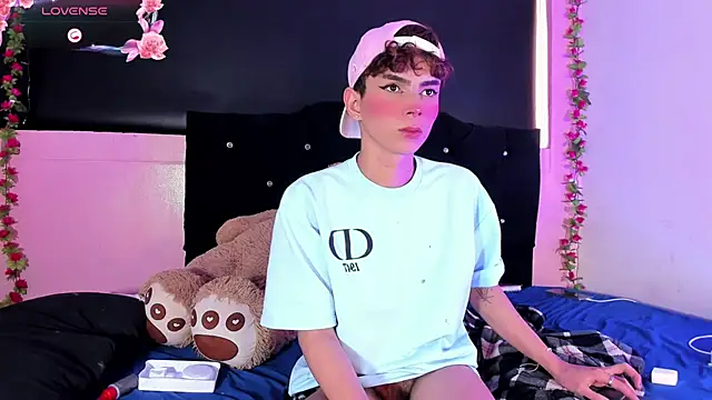 rosedewitt online show from March 20, 2025, 10:07 pm