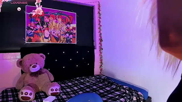 rosedewitt online show from March 21, 2025, 10:17 am