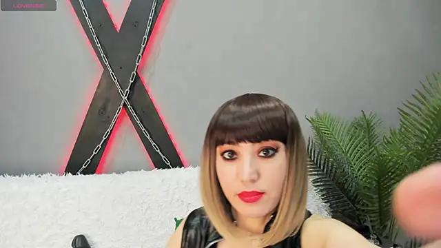 DaisyMun online show from March 23, 2025, 8:59 am