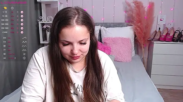 Snapshot of Crazyy_girl_ chatting on February 7, 2026, 7:12 am Crazyy girl online show from February 7, 2026, 7:12 am