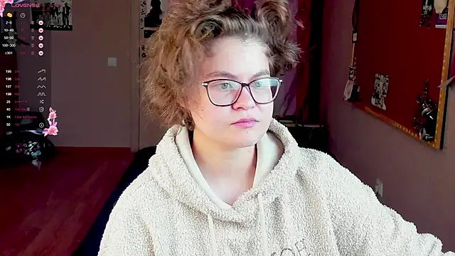 Snapshot of Sashy_Way chatting on December 15, 2024, 5:10 pm Sashy Way online show from December 15, 2024, 5:10 pm