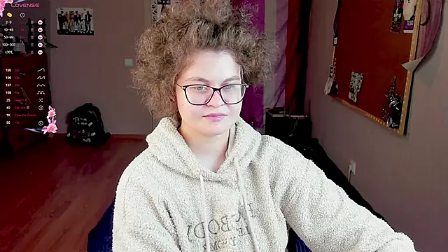 Snapshot of Sashy_Way chatting on December 18, 2024, 3:15 am Sashy Way online show from December 18, 2024, 3:15 am