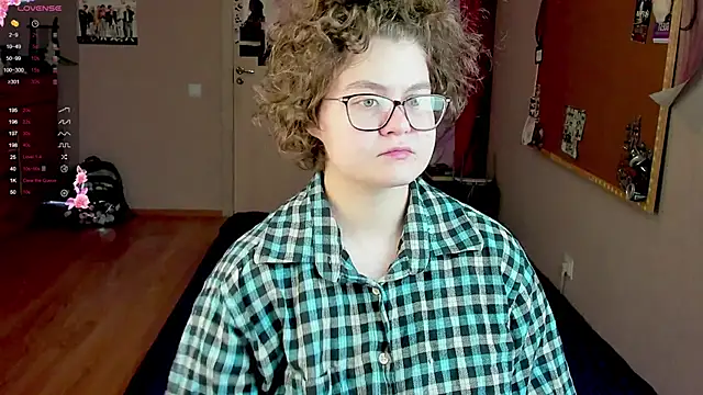 Snapshot of Sashy_Way chatting on January 6, 2025, 7:20 am Sashy Way online show from January 6, 2025, 7:20 am