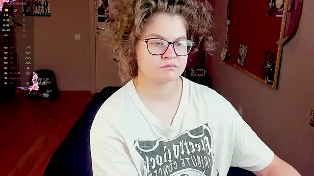 Snapshot of Sashy_Way chatting on January 26, 2025, 10:55 am Sashy Way online show from January 26, 2025, 10:55 am