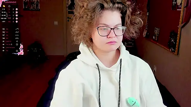 Snapshot of Sashy_Way chatting on January 28, 2025, 7:00 pm Sashy Way online show from January 28, 2025, 7:00 pm