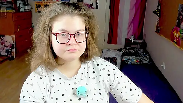 Snapshot of Sashy_Way chatting on December 16, 2025, 10:20 am Sashy Way online show from December 16, 2025, 10:20 am