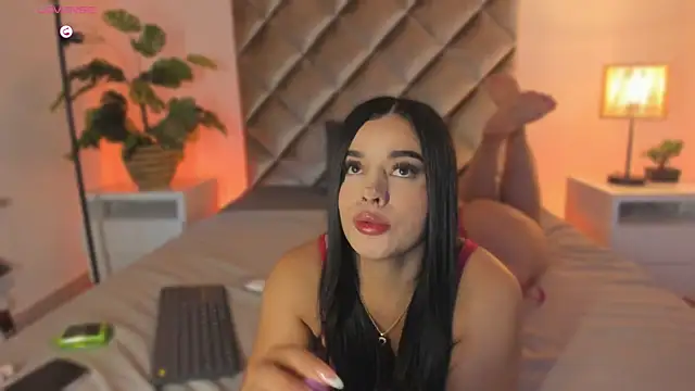 kaylarossi online show from January 7, 2026, 8:55 pm