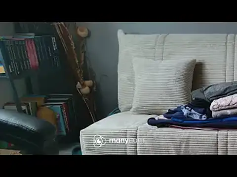 lolacharlyxh online show from January 18, 2025, 1:40 pm