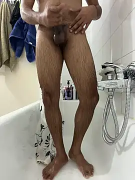 Snapshot of vinzpnr210 chatting on December 18, 2024, 2:28 pm vinzpnr210 online show from December 18, 2024, 2:28 pm