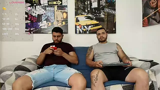 Snapshot of hott_dicks chatting on January 3, 2025, 1:36 pm hott dicks online show from January 3, 2025, 1:36 pm