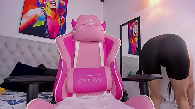 KristalFoxx online show from November 25, 2025, 3:12 pm