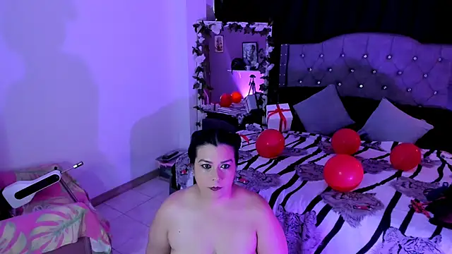 martina foxy  online show from February 14, 2025, 12:36 pm