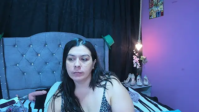 martina foxy  online show from March 22, 2025, 12:04 pm